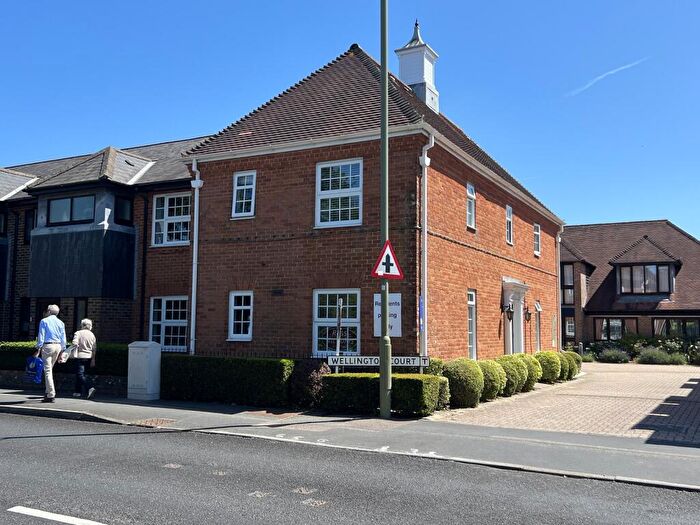 1 Bedroom Retirement Property To Rent In Fernhill Lane, New Milton, Hampshire., BH25