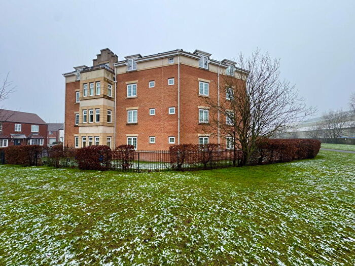 2 Bedroom Flat For Sale In Elmroyd Court, Penistone, Sheffield, S36