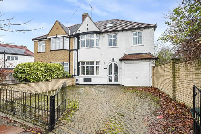 6 Bedroom Semi Detached House For Sale In Rose Walk, West Wickham, BR4
