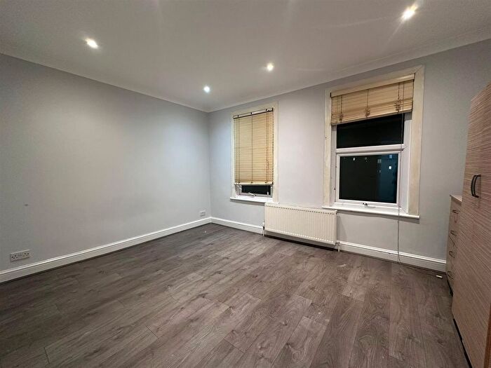 4 Bedroom Property To Rent In Bury Street, London, N9