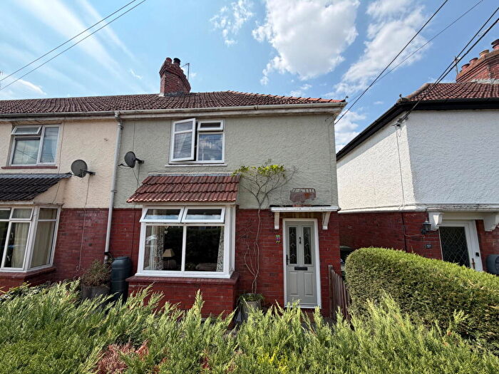 3 Bedroom End Of Terrace House For Sale In North End, Calne, SN11