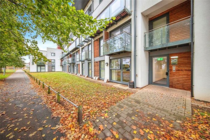 2 Bedroom Flat For Sale In Stable Road, Colchester, Essex, CO2