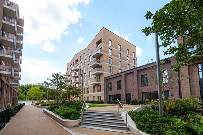 2 Bedroom Apartment To Rent In Carraway Street, Reading, Berkshire, RG1