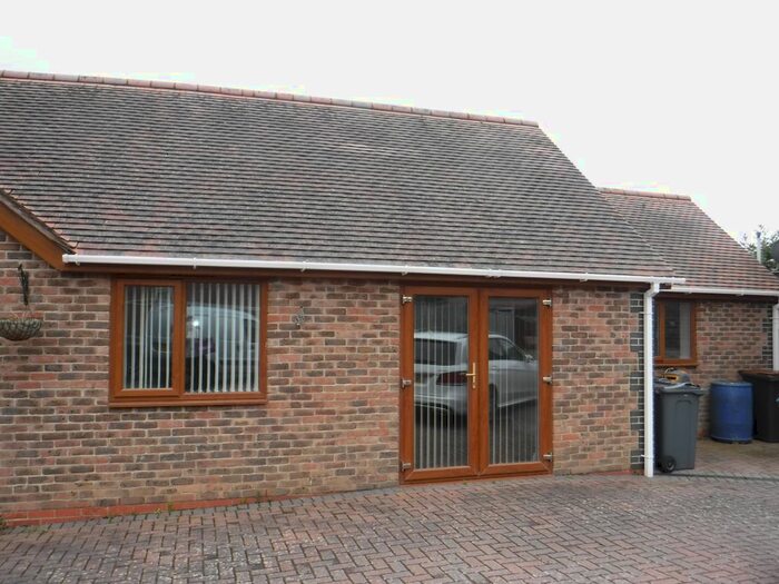 1 Bedroom Bungalow To Rent In Chadswell Meadow, Bedhampton, PO9