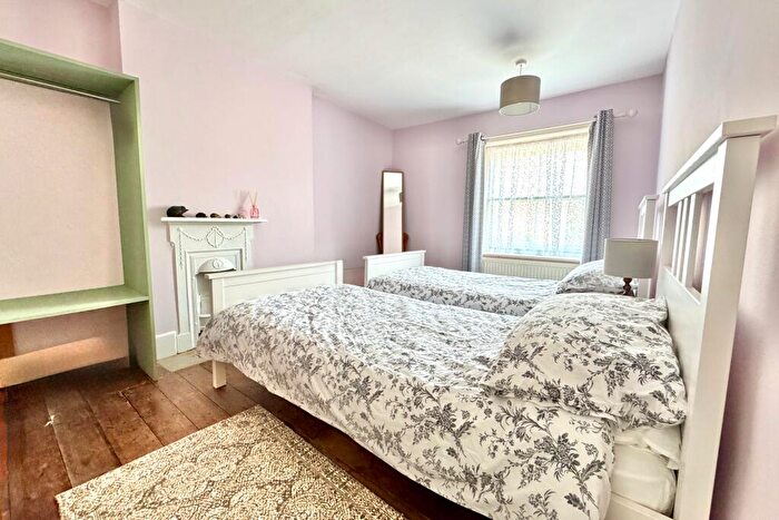 2 Bedroom Terraced House For Sale In High Street, Langton Matravers, BH19 - Photo 8