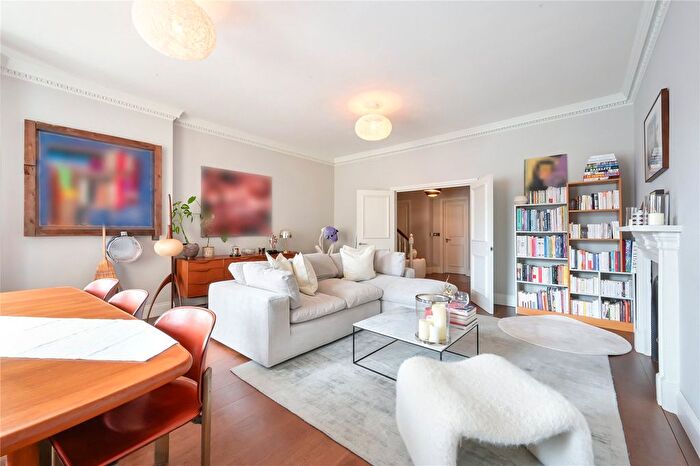 2 Bedroom Flat To Rent In Wimpole Street, Marylebone, W1G