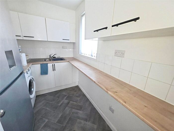 1 Bedroom Flat To Rent In Reedmace Close, Waterlooville, Hampshire, PO7