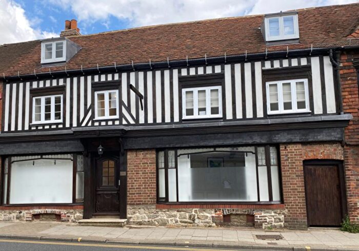 2 Bedroom Flat To Rent In High Street, Sevenoaks, Kent, TN13