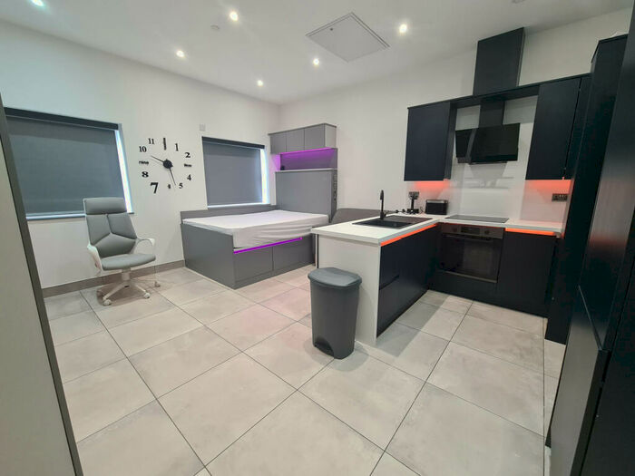 Studio To Rent In Berry Street, Hilltop Lodge, Coventry, West Midlands, CV1