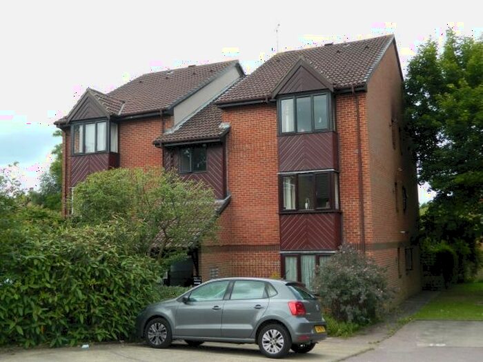 Property To Rent In Wallis Way, Horsham, RH13