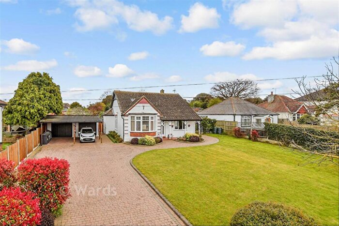 3 Bedroom Detached Bungalow For Sale In Gainsborough Drive, Herne Bay, Kent, CT6
