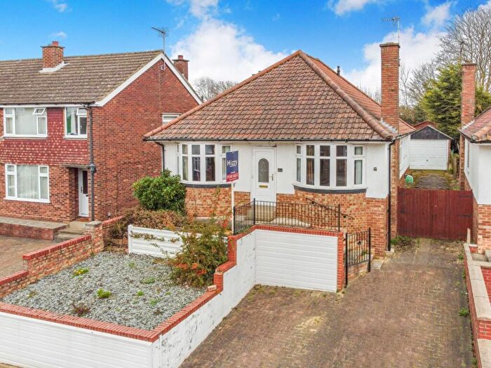 3 Bedroom Detached Bungalow For Sale In Oulton Road, Ipswich, IP3