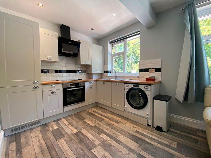 1 Bedroom Flat To Rent In Southwick Road, Fareham, PO17
