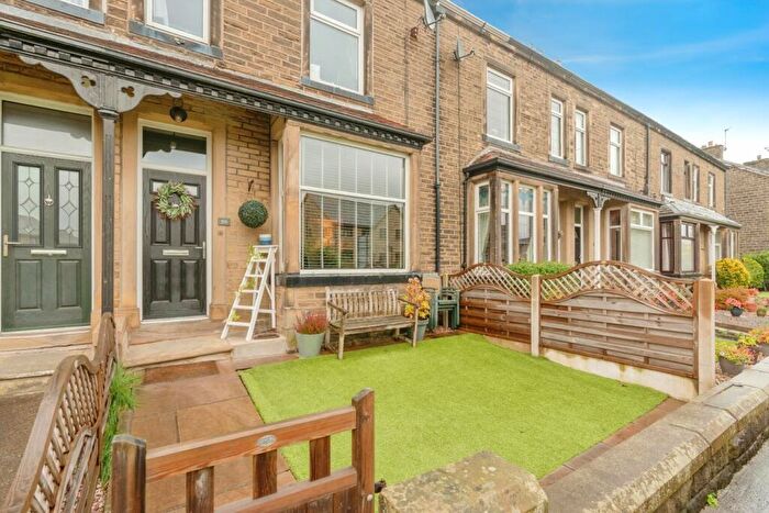 5 Bedroom Terraced House For Sale In Keighley Road, Colne, BB8