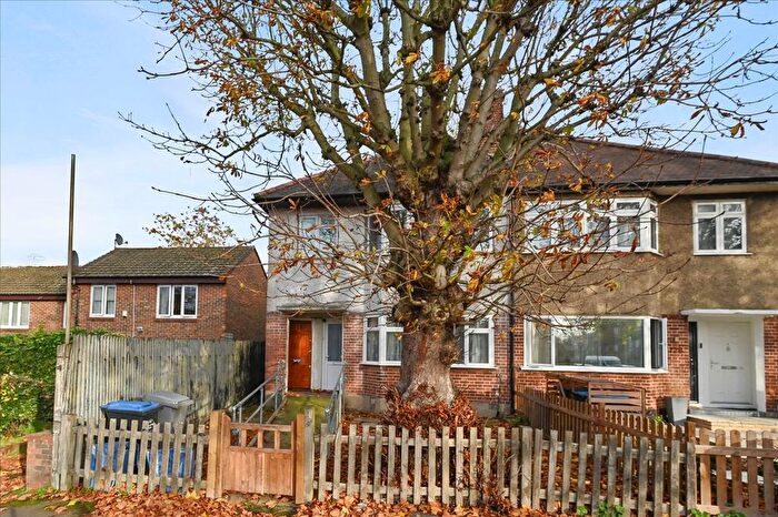 2 Bedroom Flat For Sale In Barry Road, Harlesden, NW10