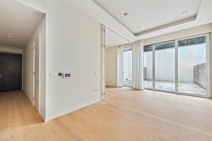 2 Bedroom Flat To Rent In Lillie Square, London, SW6