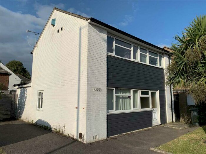 5 Bedroom Detached House To Rent In Ensbury Park Road, Winton, Bournemouth, BH9