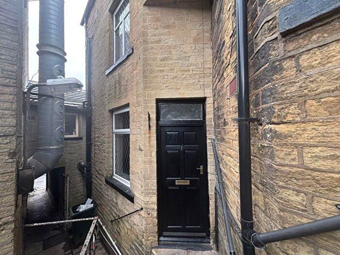 2 Bedroom Terraced House For Sale In Back High Street, Thornton, Bradford, BD13