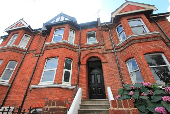 4 Bedroom Semi Detached House To Rent In Hartington Road, Brighton, BN2