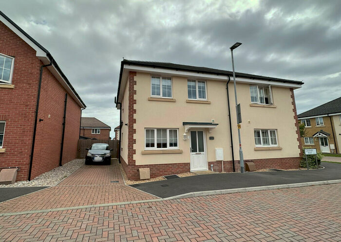 3 Bedroom Semi-Detached House To Rent In Granby Way, Ludgershall, SP11