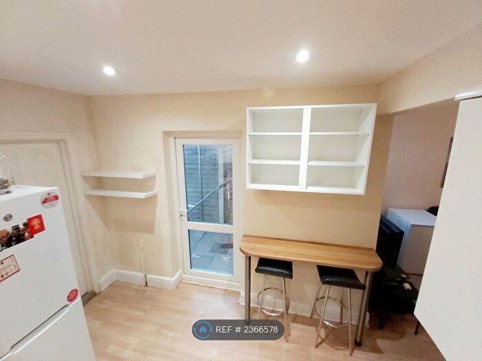 5 Bedroom Terraced House To Rent In Ridgeway Road, Bristol, BS16
