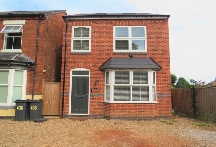 3 Bedroom Detached House To Rent In Walmley Road, Sutton Coldfield, B76