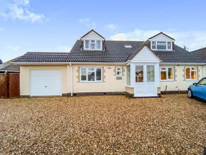 4 Bedroom Bungalow To Rent In Barbara Avenue, Kirby Muxloe, Leicester, LE9