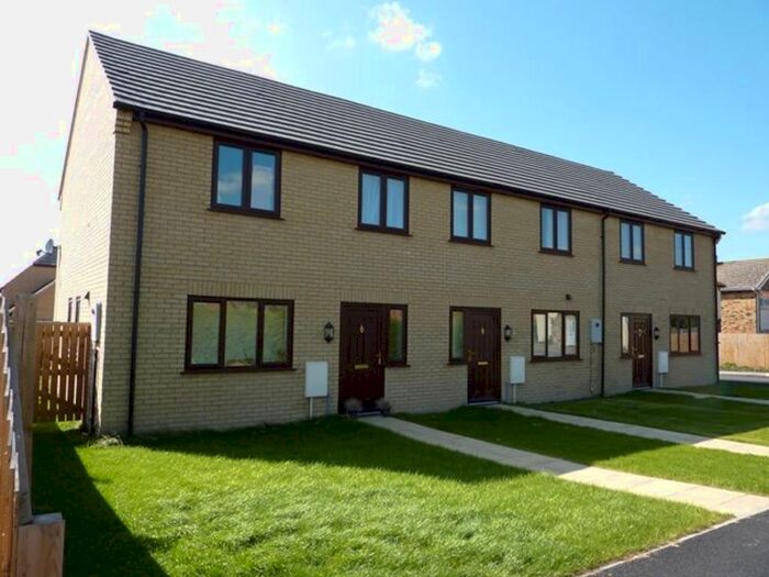 2 Bedroom Property To Rent In Old West Estate, Benwick, Cambridgeshire, PE15