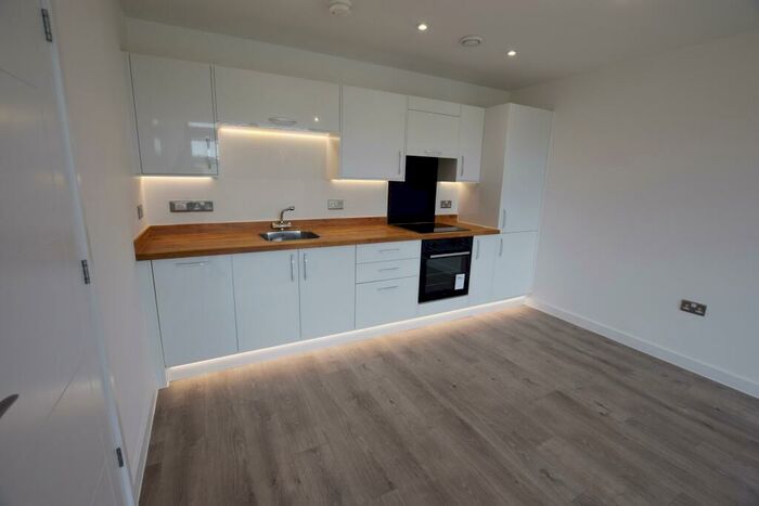 1 Bedroom Apartment To Rent In Edinburgh House, Harlow, CM20