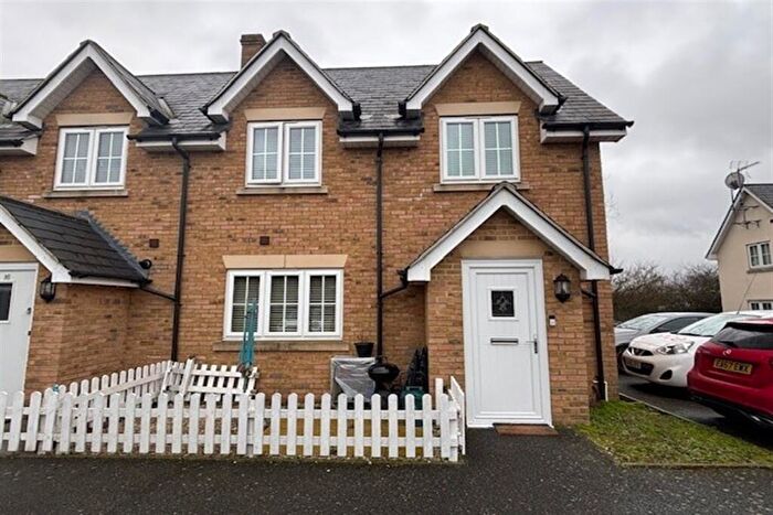 2 Bedroom Property To Rent In Bedroom Property In Basildon, SS15