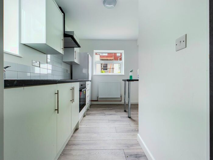 6 Bedroom Terraced House To Rent In Arundel Road, Brighton, BN2