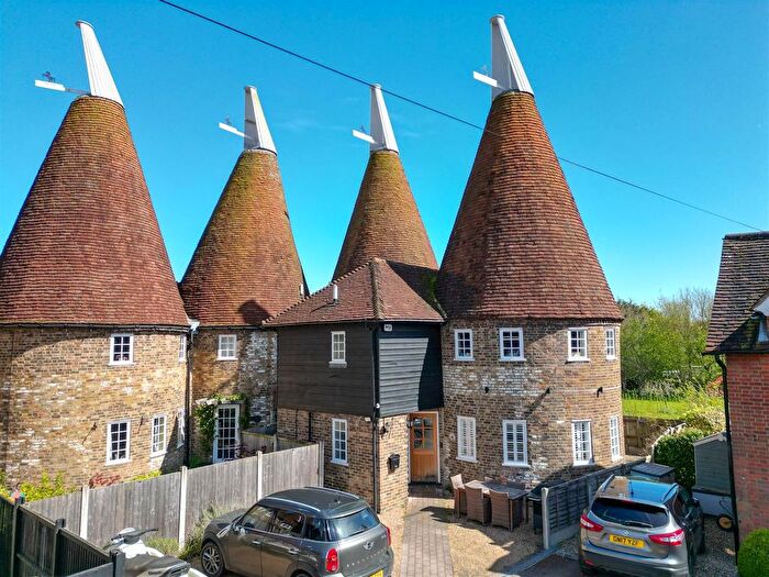 4 Bedroom Property For Sale In The Green, Bearsted, Maidstone, ME14