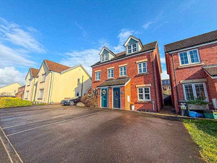 3 Bedroom Semi Detached House For Sale In Hardys Road, Bathpool, Taunton. No Chain., TA2