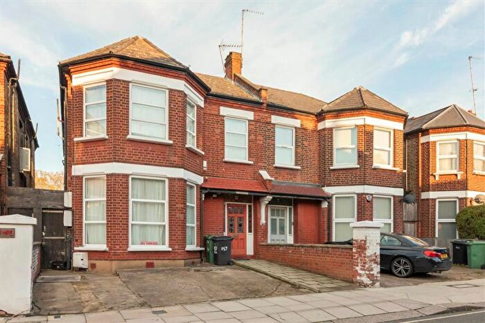 4 Bedroom Flat To Rent In Fordwych Road, Cricklewood, NW2