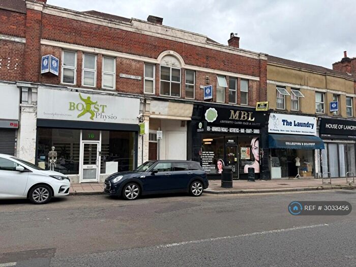 3 Bedroom Flat To Rent In Parson St, London, NW4