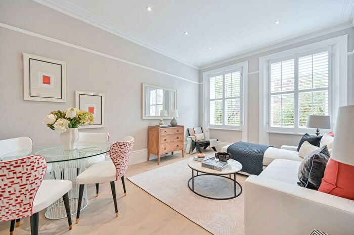 1 Bedroom Flat For Sale In Philbeach Gardens, Earls Court, London, SW5