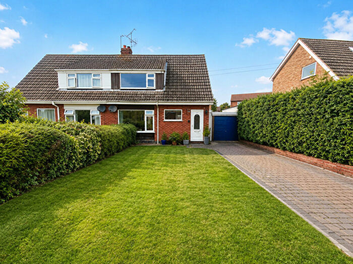 3 Bedroom Semi-Detached House For Sale In Thonock Drive, Saxilby, LN1
