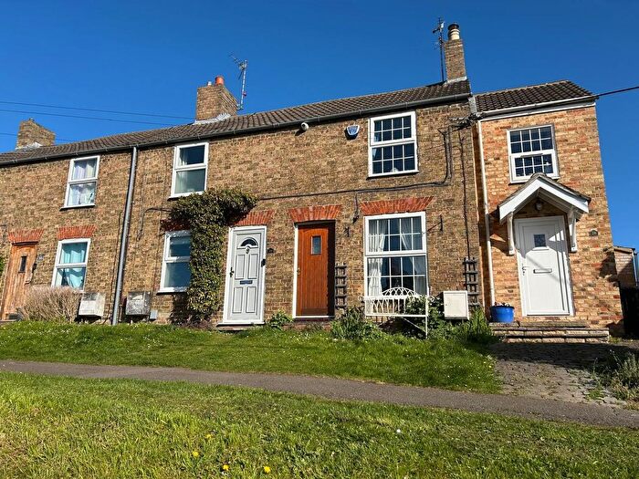 2 Bedroom Cottage For Sale In Church Street, Yaxley, PE7
