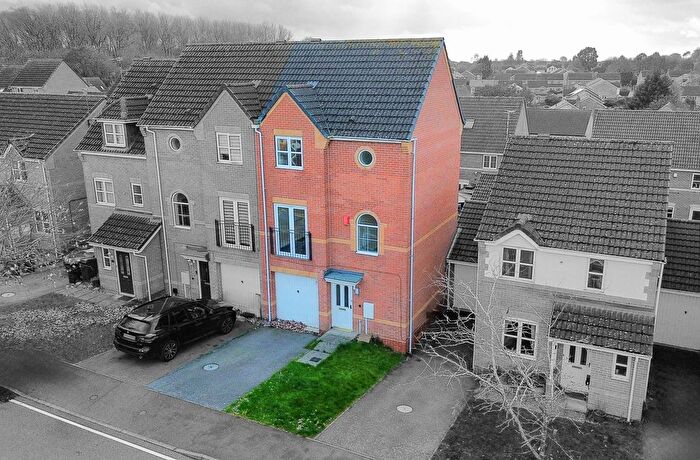 3 Bedroom Town House For Sale In The Pastures, Oadby, Leicester, LE2