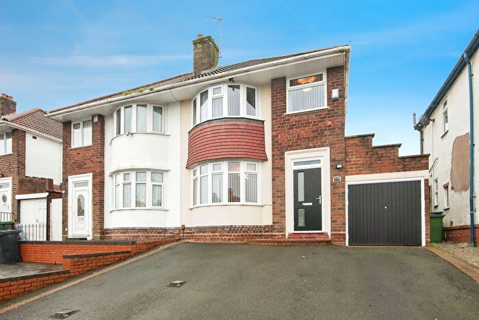 3 Bedroom Semi Detached House For Sale In Elm Terrace, Tividale, Oldbury, B69