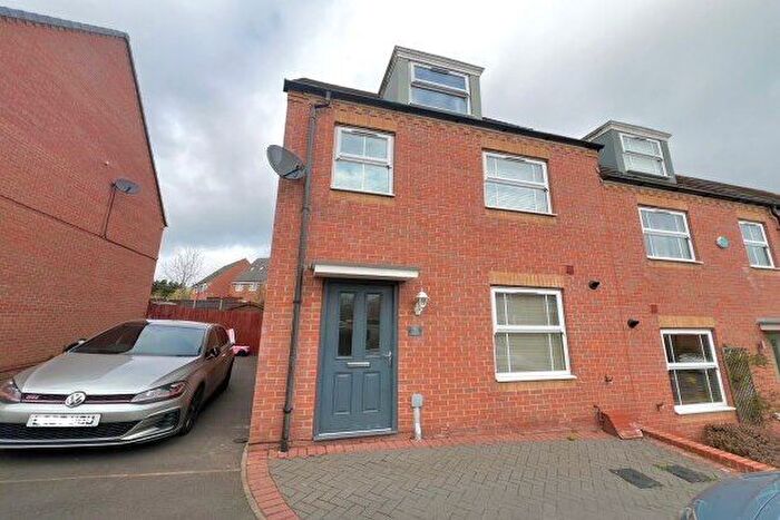 4 Bedroom Property To Rent In Yorkshire Grove, Walsall, WS2