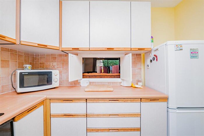 2 Bedroom Terraced House For Sale In Woodham Park, Barry, CF62