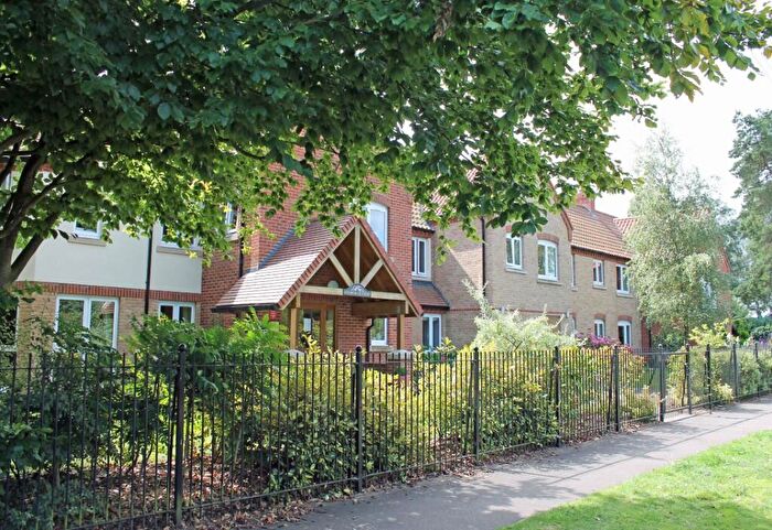 1 Bedroom Apartment For Sale In Grove Lane, Holt, Norfolk, NR25