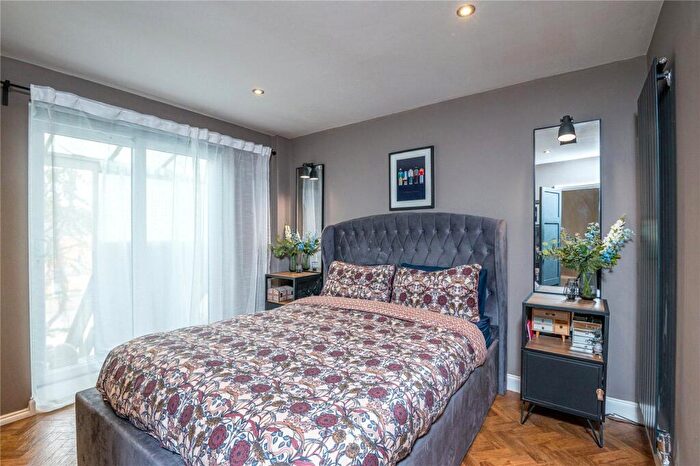 2 Bedroom Apartment To Rent In Eastern Esplanade, Southend-on-Sea, Essex, SS1