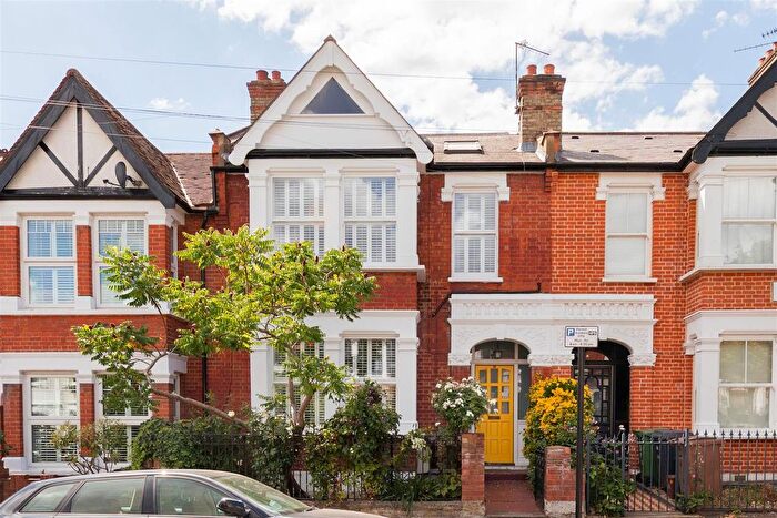 4 Bedroom Terraced House For Sale In Preston Avenue, Highams Park, E4