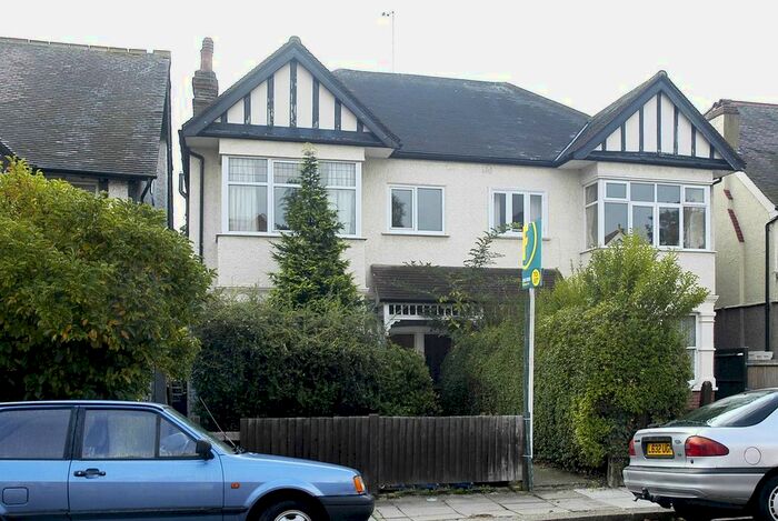 2 Bedroom Flat To Rent In Somerset Road, Brentford, TW8