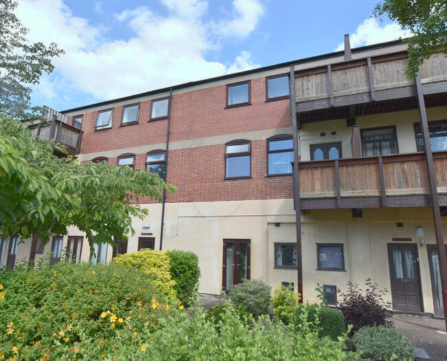 1 Bedroom Flat To Rent In Leen Court, Nottingham, NG7