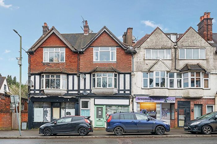 1 Bedroom Flat To Rent In London Road, Hindhead, GU26