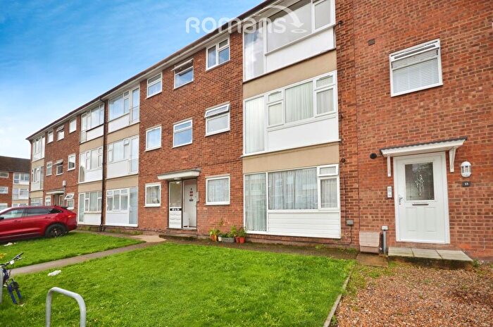 2 Bedroom Apartment To Rent In Thirkleby Ave, Slough, SL1