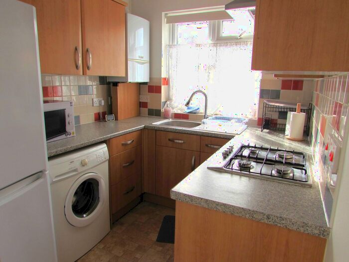 1 Bedroom Flat To Rent In Gordon Road, Harrow, Middlesex, HA3
